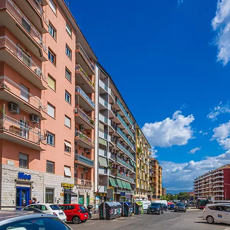 Giachi Maison - Colli Albani * Roma